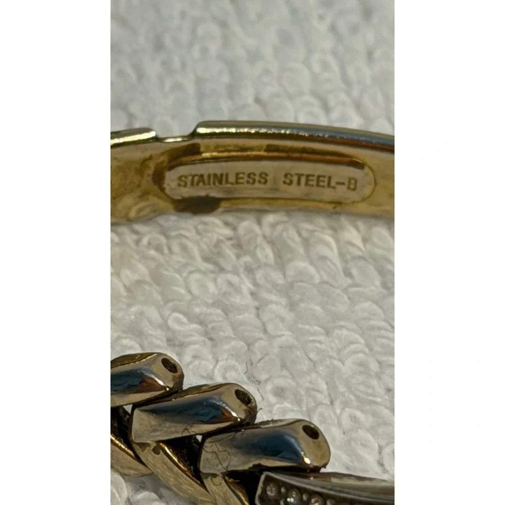 Seiko Solar Gold Tone Crystal Dress Watch V115-0AP0 Japan Movt Chevron Bracelet